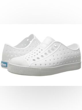 Native Jefferson Shoes Women’s 8 Men’s 6